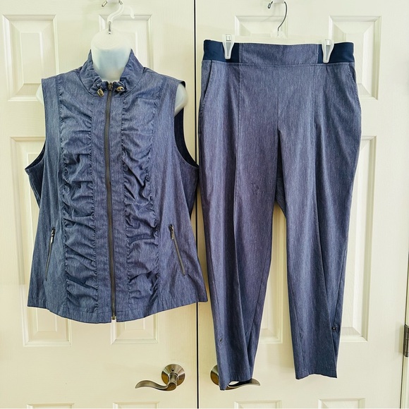 Chico's Pants - Chico’s Zenergy Vest Pants 2pc Set
